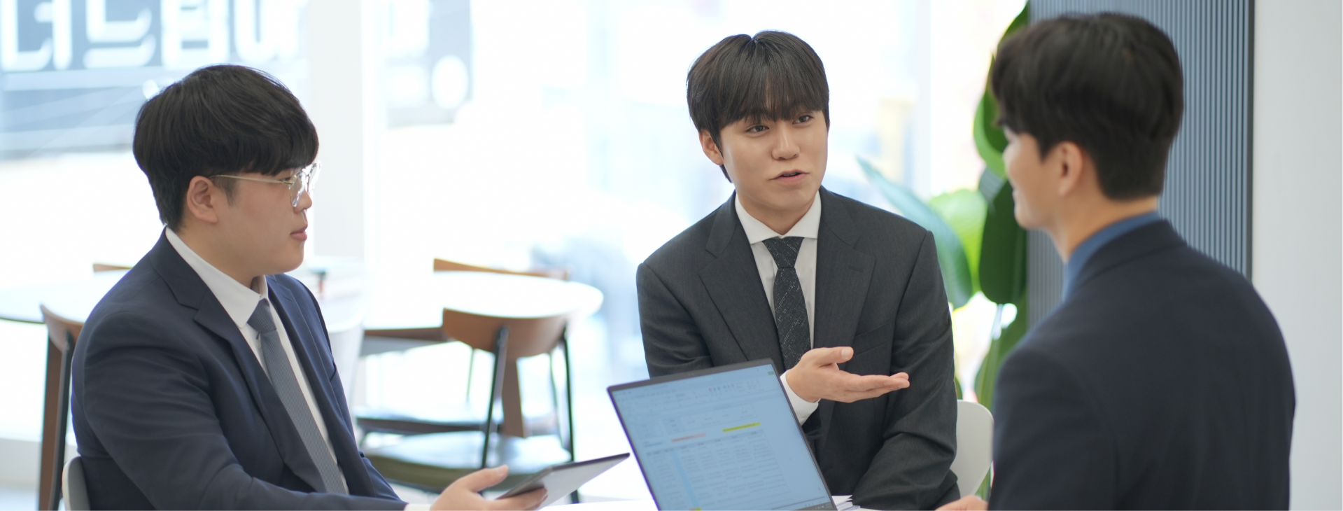 퍼스트비전 사진